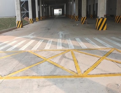 湖北湖北厂区道路标线施工
