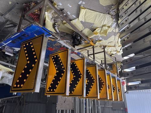 湖北太阳能交通标牌的核心部件是电池,电池多久